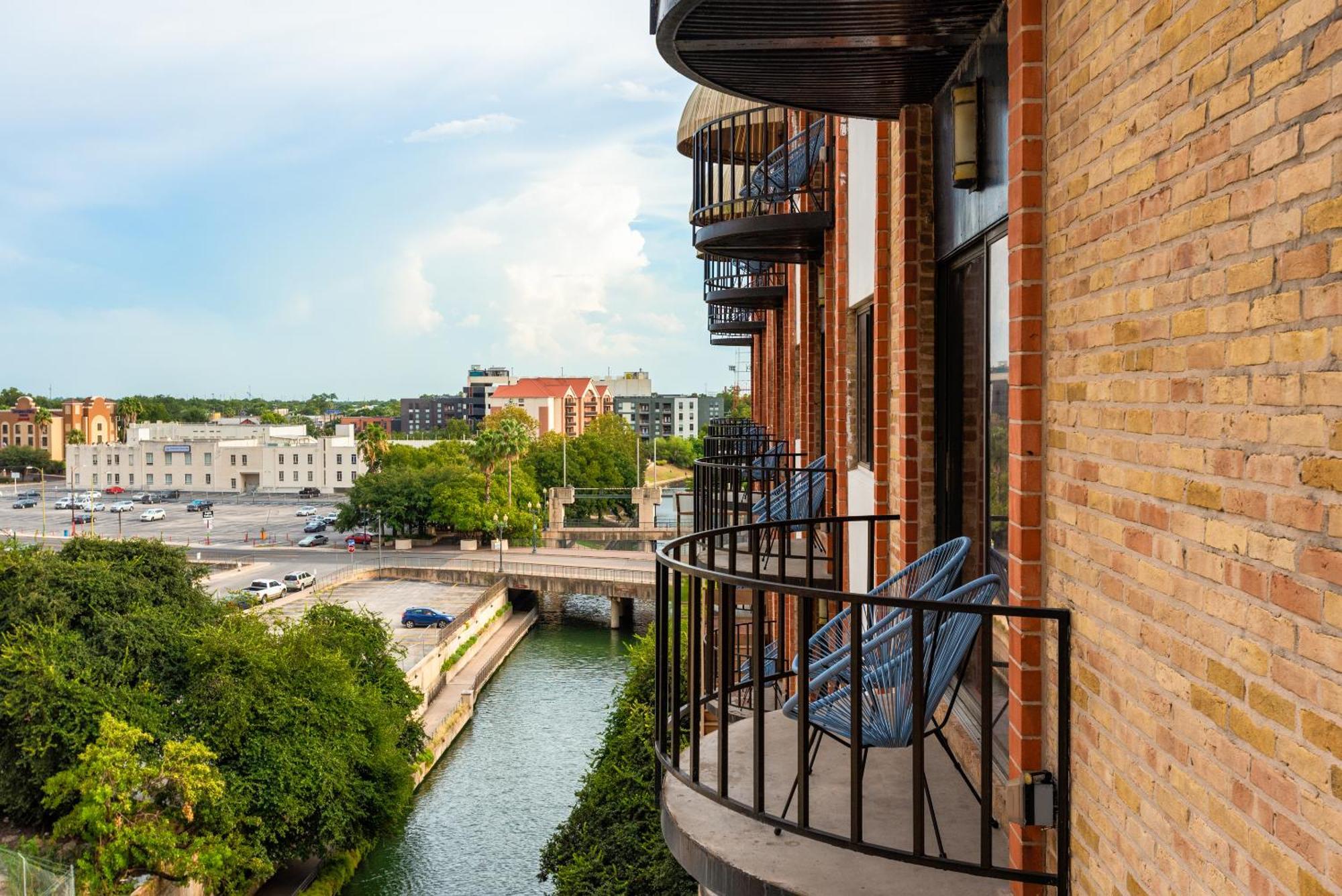 Riverwalk Plaza Hotel San Antonio Exteriör bild