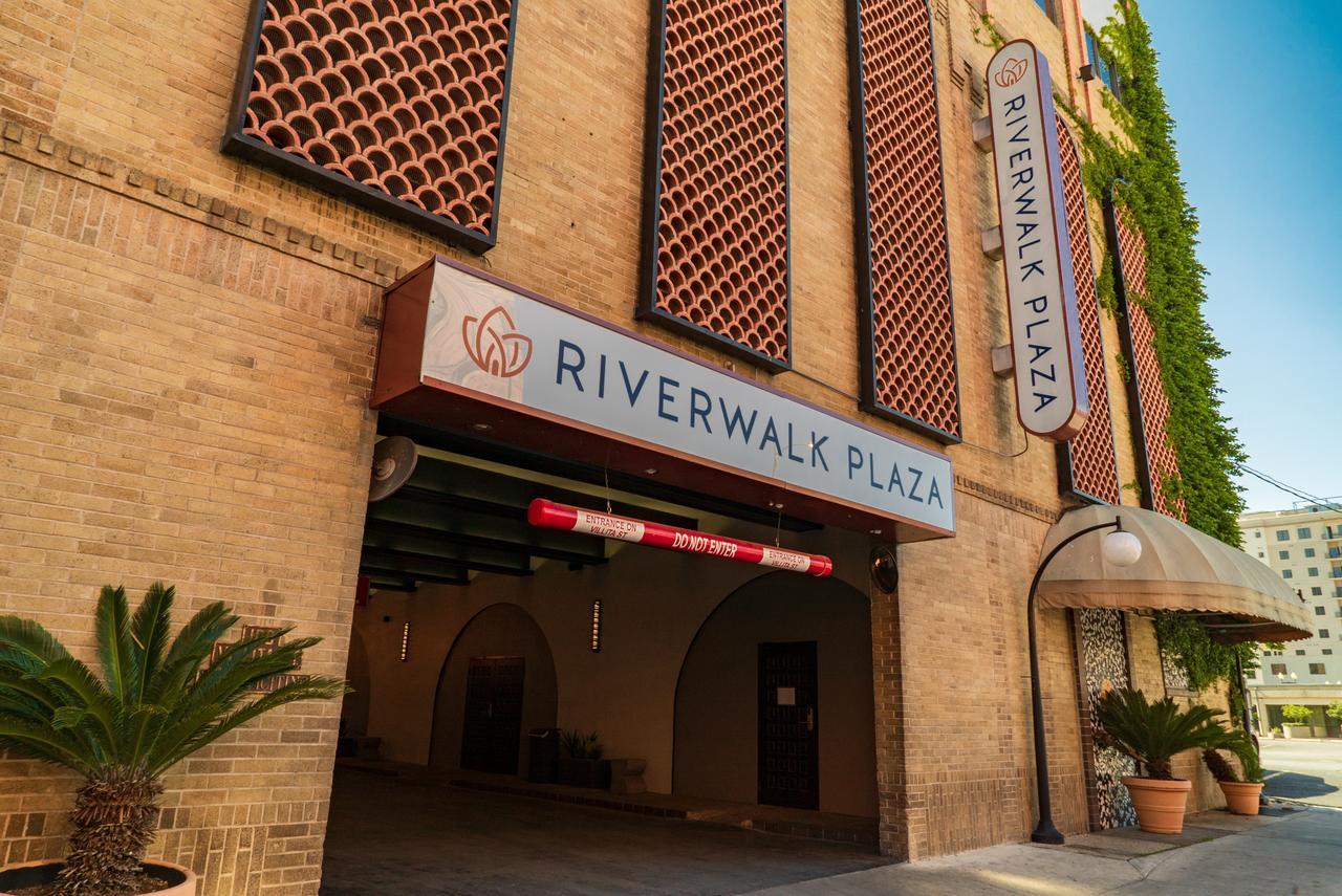 Riverwalk Plaza Hotel San Antonio Exteriör bild